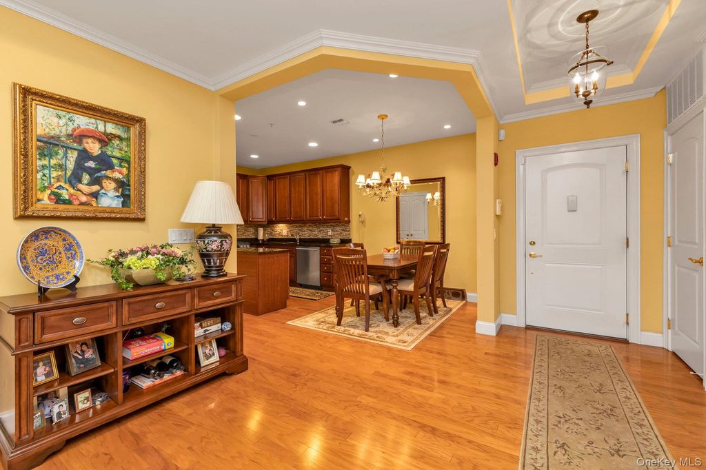 348 Trotting Lane, Westbury, NY 11590 — photo 2