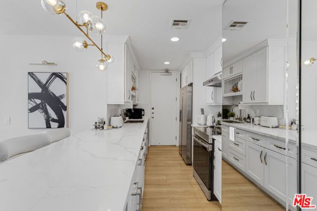 10747 Wilshire Boulevard 902, Los Angeles, CA 90024