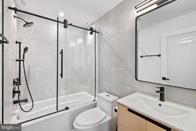 2130 SPRING ST, Philadelphia, PA 19103