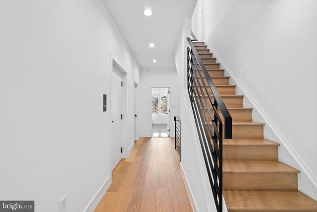 2130 SPRING ST, Philadelphia, PA 19103