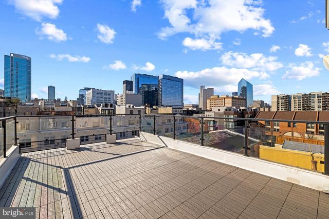 2130 SPRING ST, Philadelphia, PA 19103