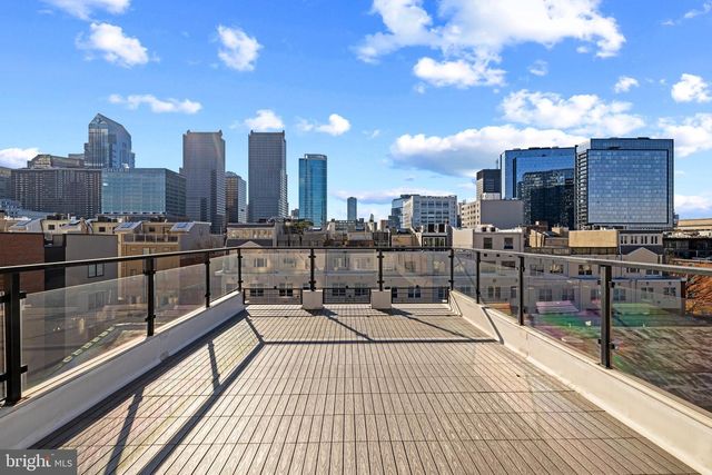 2130 SPRING ST, Philadelphia, PA 19103