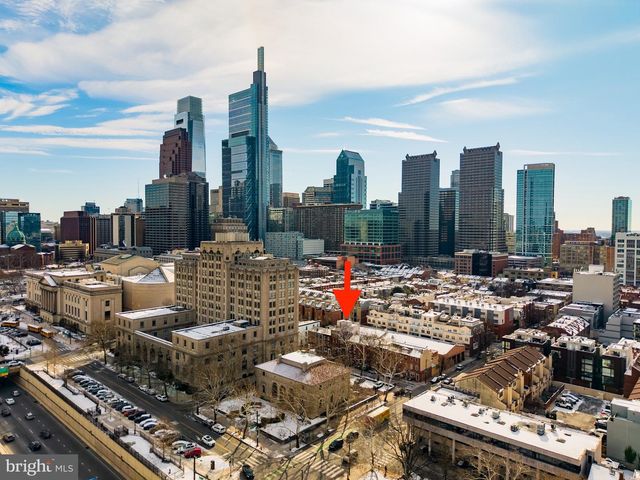 2130 SPRING ST, Philadelphia, PA 19103