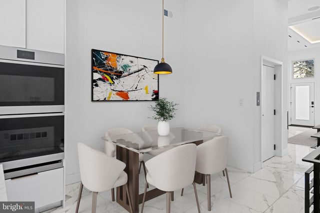 2130 SPRING ST, Philadelphia, PA 19103