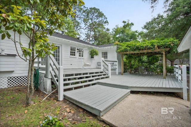 251 N Wacker Lane, Mobile, AL 36608
