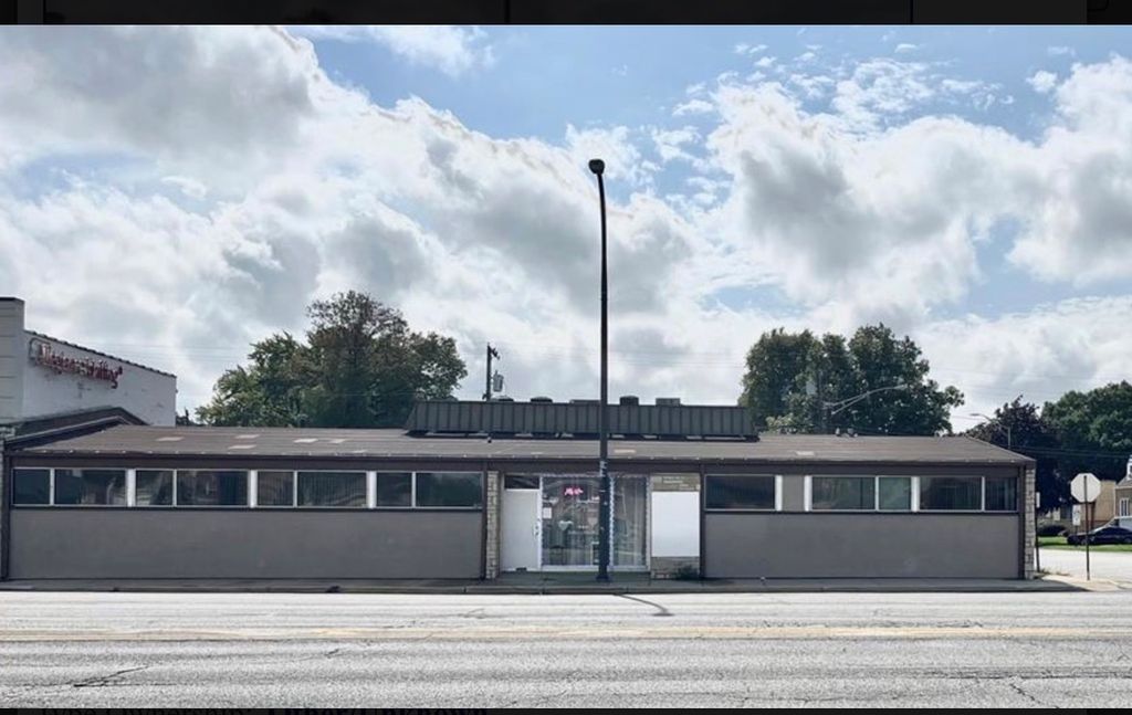 5669 W 95th Street, Oak Lawn, IL 60453 — exterior