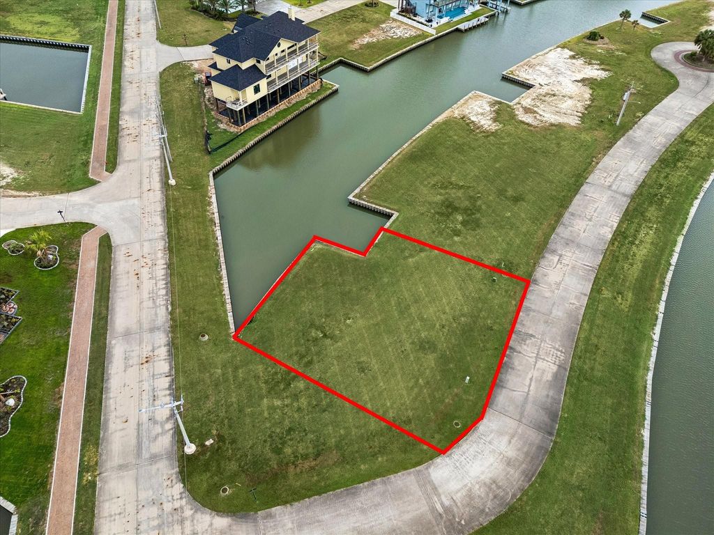 1 Summerland, Hitchcock, TX 77563