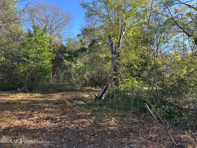 1304 May Street, Ocean Springs, MS 39564