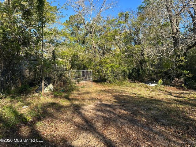 1304 May Street, Ocean Springs, MS 39564