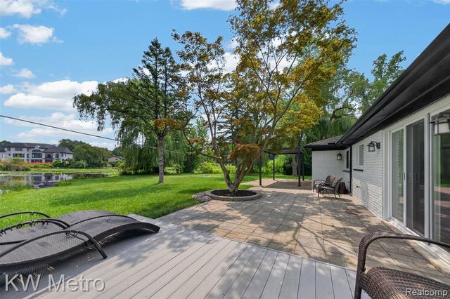 4251 Derry Road, Bloomfield Hills, MI 48302
