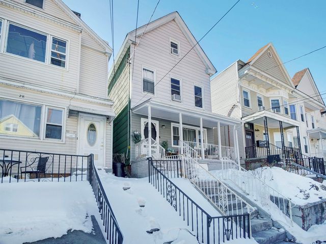 26 EAST 49TH ST, Bayonne, NJ 07002