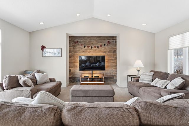 24525 112th Street NW, Zimmerman, MN 55398