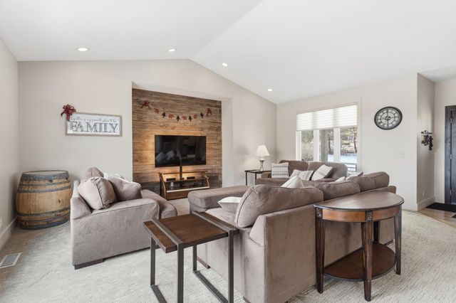 24525 112th Street NW, Zimmerman, MN 55398