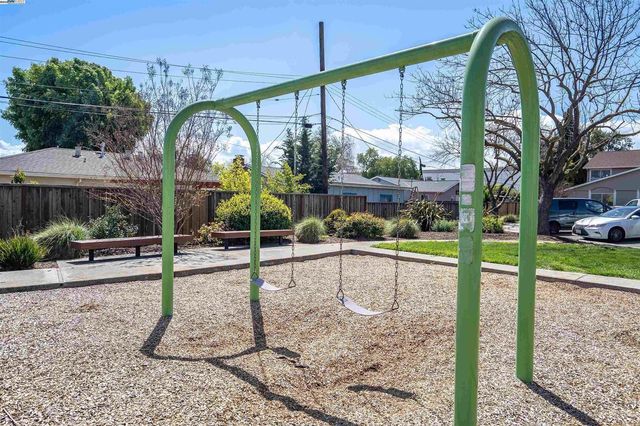 352 San Petra Court 1, Milpitas, CA 95035