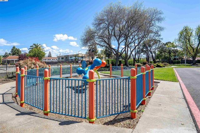 352 San Petra Court 1, Milpitas, CA 95035