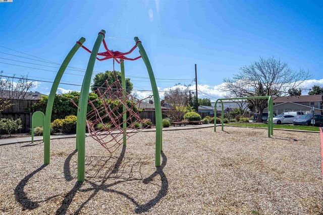 352 San Petra Court 1, Milpitas, CA 95035