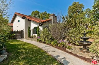 10701 Hepburn Circle, Culver City, CA 90232