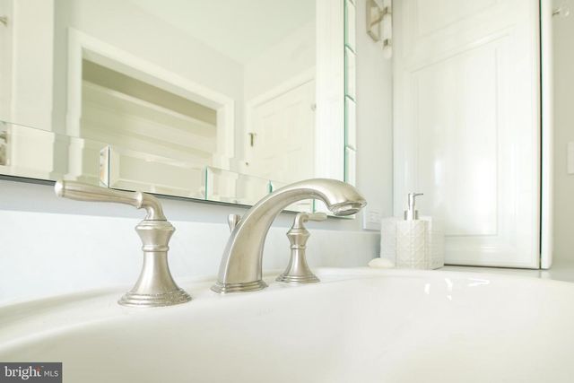 2504 W MEREDITH DR, Vienna, VA 22181