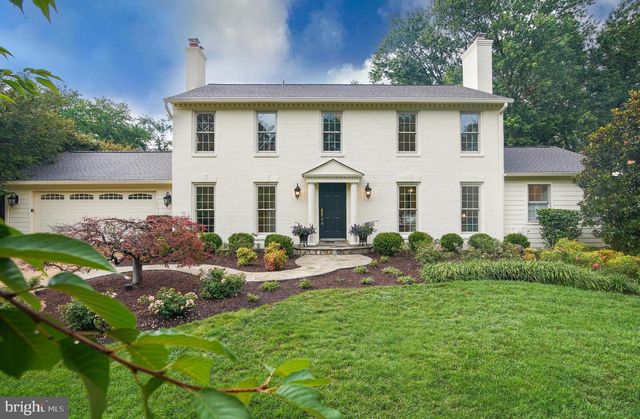 2504 W MEREDITH DR, Vienna, VA 22181