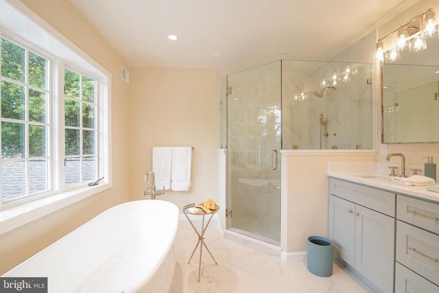 2504 W MEREDITH DR, Vienna, VA 22181