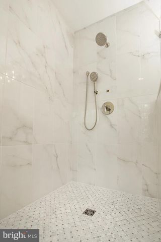 2504 W MEREDITH DR, Vienna, VA 22181