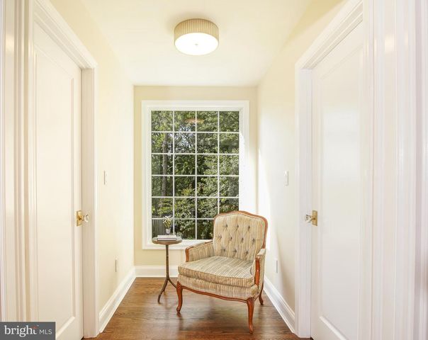 2504 W MEREDITH DR, Vienna, VA 22181