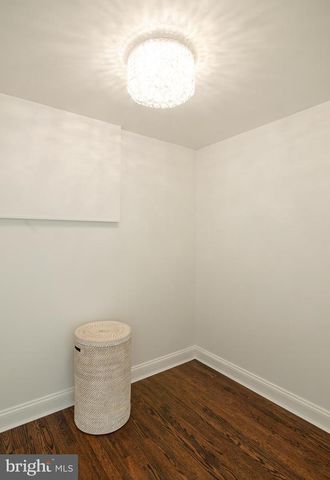 2504 W MEREDITH DR, Vienna, VA 22181