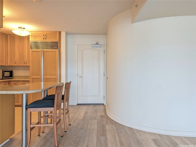 1296 Kapiolani Boulevard II809, Honolulu, HI 96814
