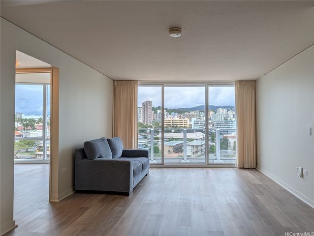 1296 Kapiolani Boulevard II809, Honolulu, HI 96814