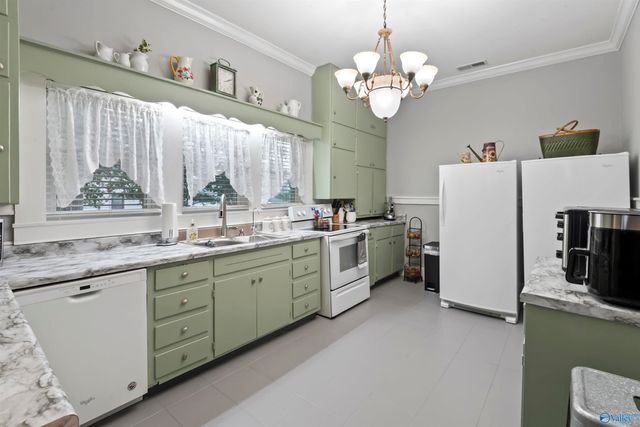 1247 East Main Street, Albertville, AL 35951