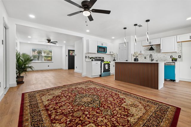 2818 Lowell Drive, Irving, TX 75062