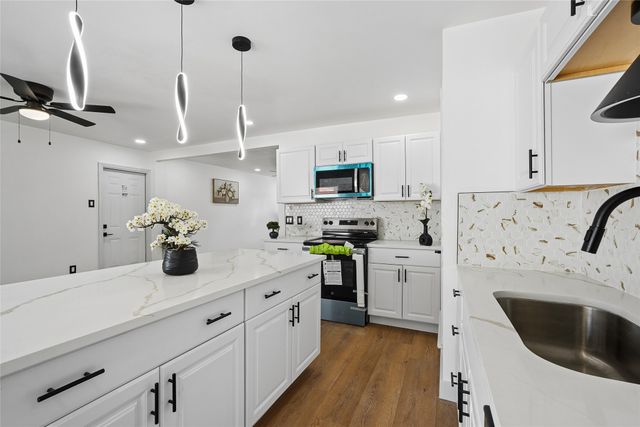 2818 Lowell Drive, Irving, TX 75062