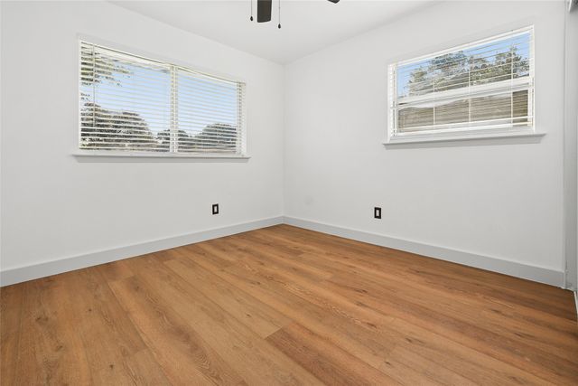 2818 Lowell Drive, Irving, TX 75062