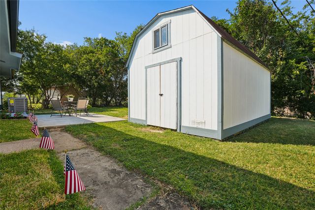 2818 Lowell Drive, Irving, TX 75062