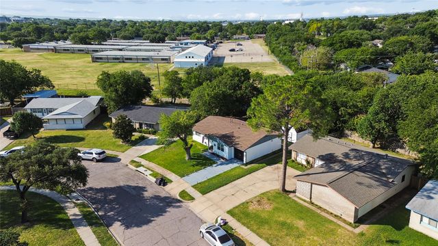 2818 Lowell Drive, Irving, TX 75062