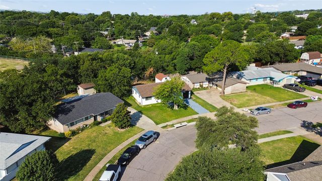 2818 Lowell Drive, Irving, TX 75062