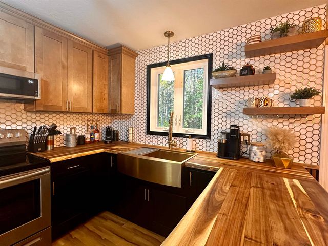 1532 East Conway Road, Conway, NH 03813