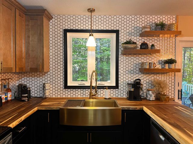 1532 East Conway Road, Conway, NH 03813