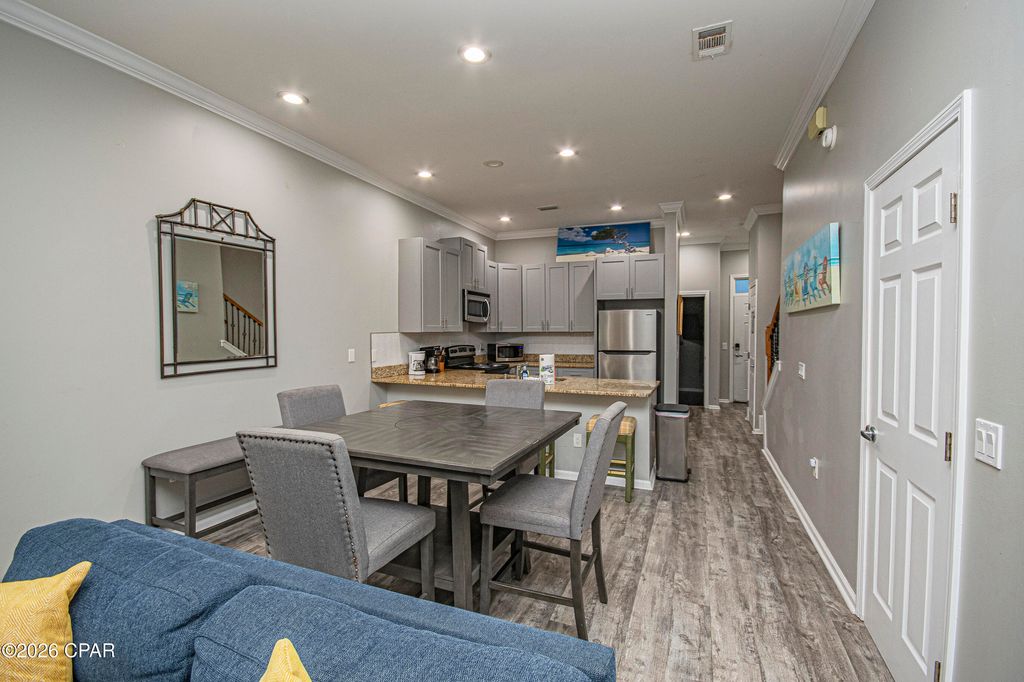 Image 10 of property listing at 17135 Front Beach Road 23, Panama City Beach, FL 32413