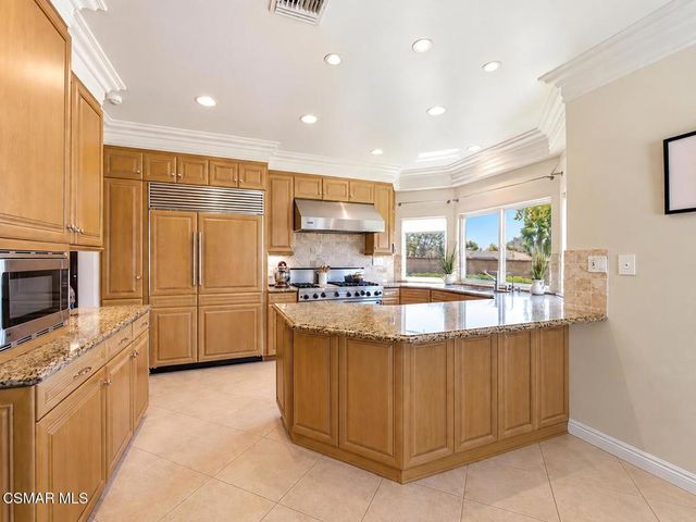 5801 Middle Crest Drive, Agoura Hills, CA 91301