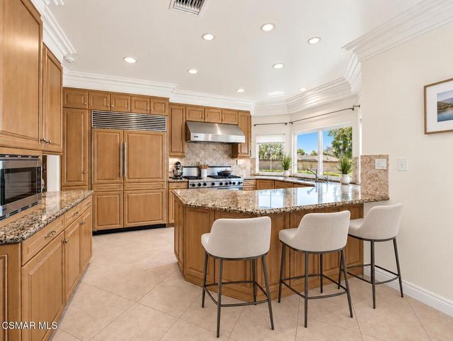 5801 Middle Crest Drive, Agoura Hills, CA 91301