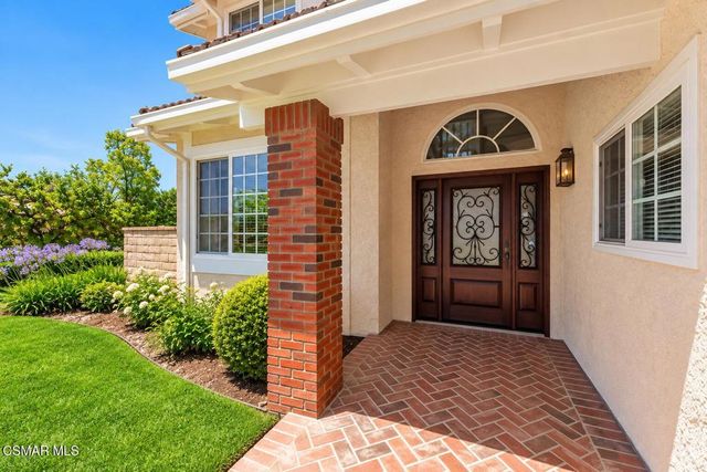 5801 Middle Crest Drive, Agoura Hills, CA 91301