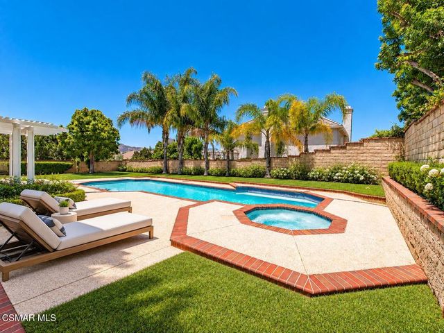 5801 Middle Crest Drive, Agoura Hills, CA 91301