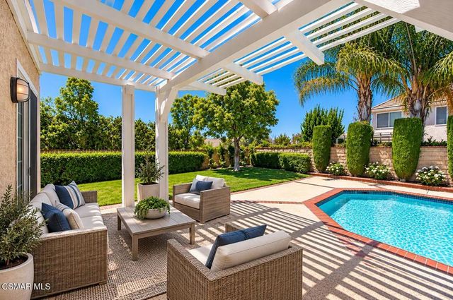5801 Middle Crest Drive, Agoura Hills, CA 91301