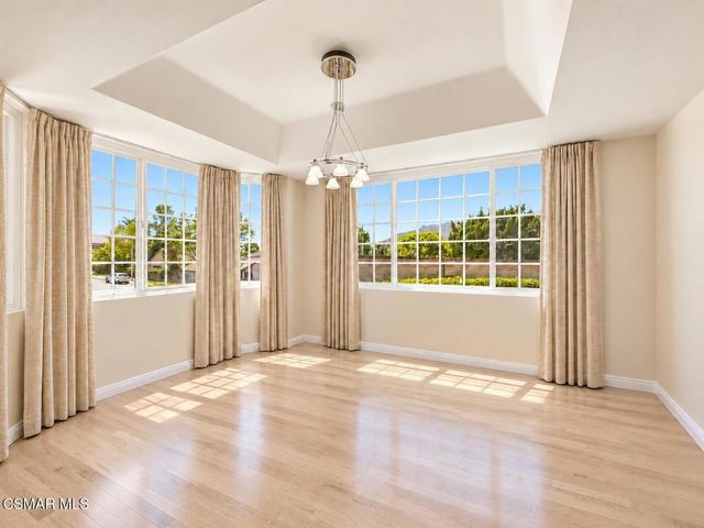5801 Middle Crest Drive, Agoura Hills, CA 91301