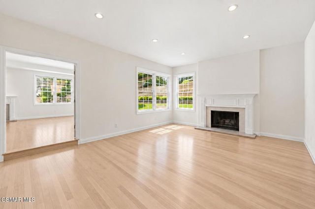 5801 Middle Crest Drive, Agoura Hills, CA 91301