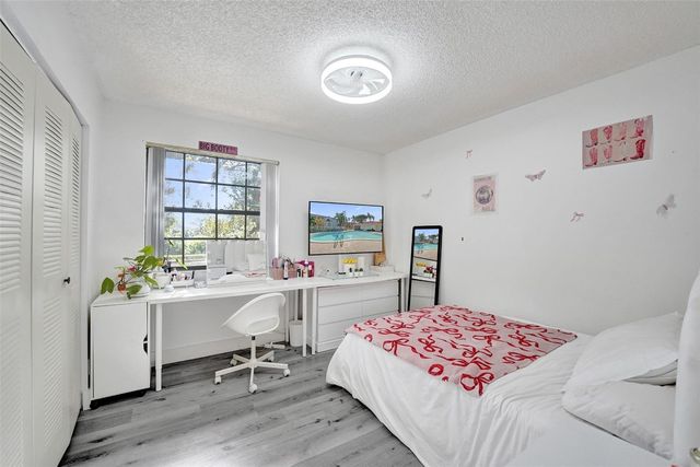 11970 NW 11th Street 11970, Pembroke Pines, FL 33026