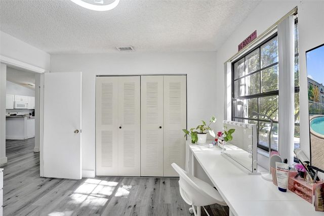 11970 NW 11th Street 11970, Pembroke Pines, FL 33026