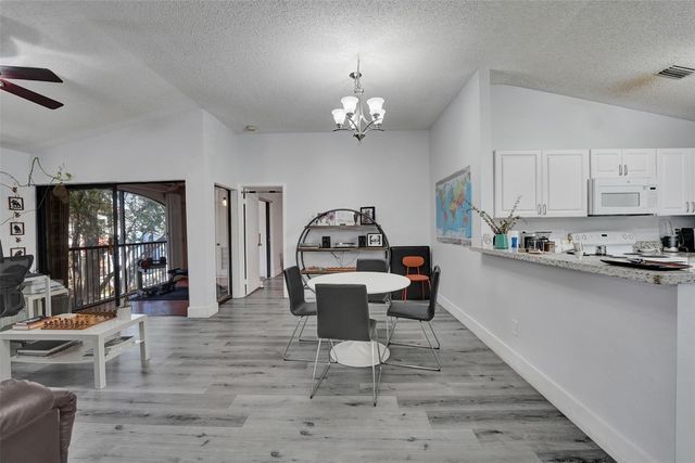 11970 NW 11th Street 11970, Pembroke Pines, FL 33026