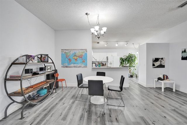 11970 NW 11th Street 11970, Pembroke Pines, FL 33026